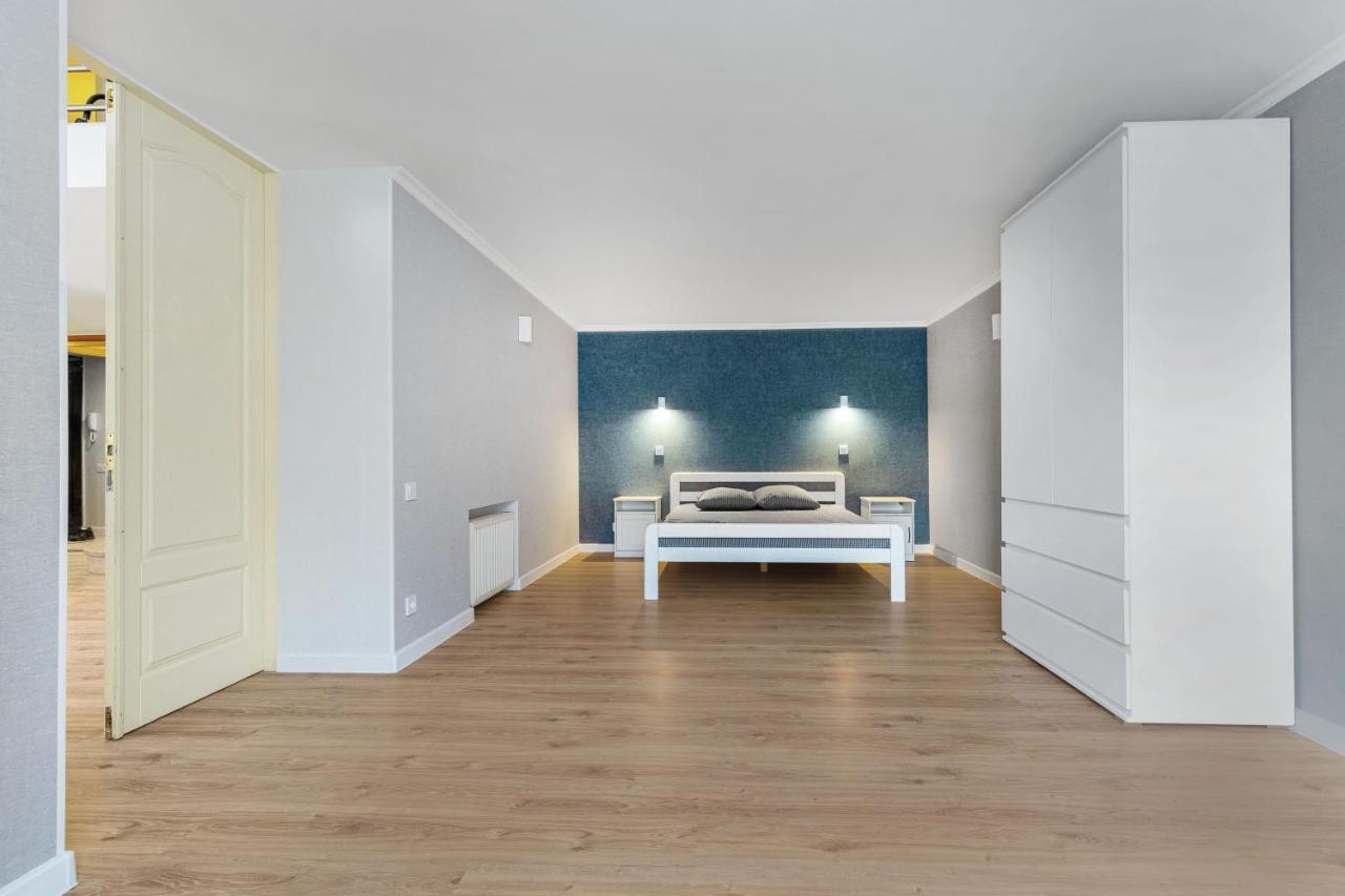 18 Deribasivska Street Jacuzzi Apartment 오데사 외부 사진