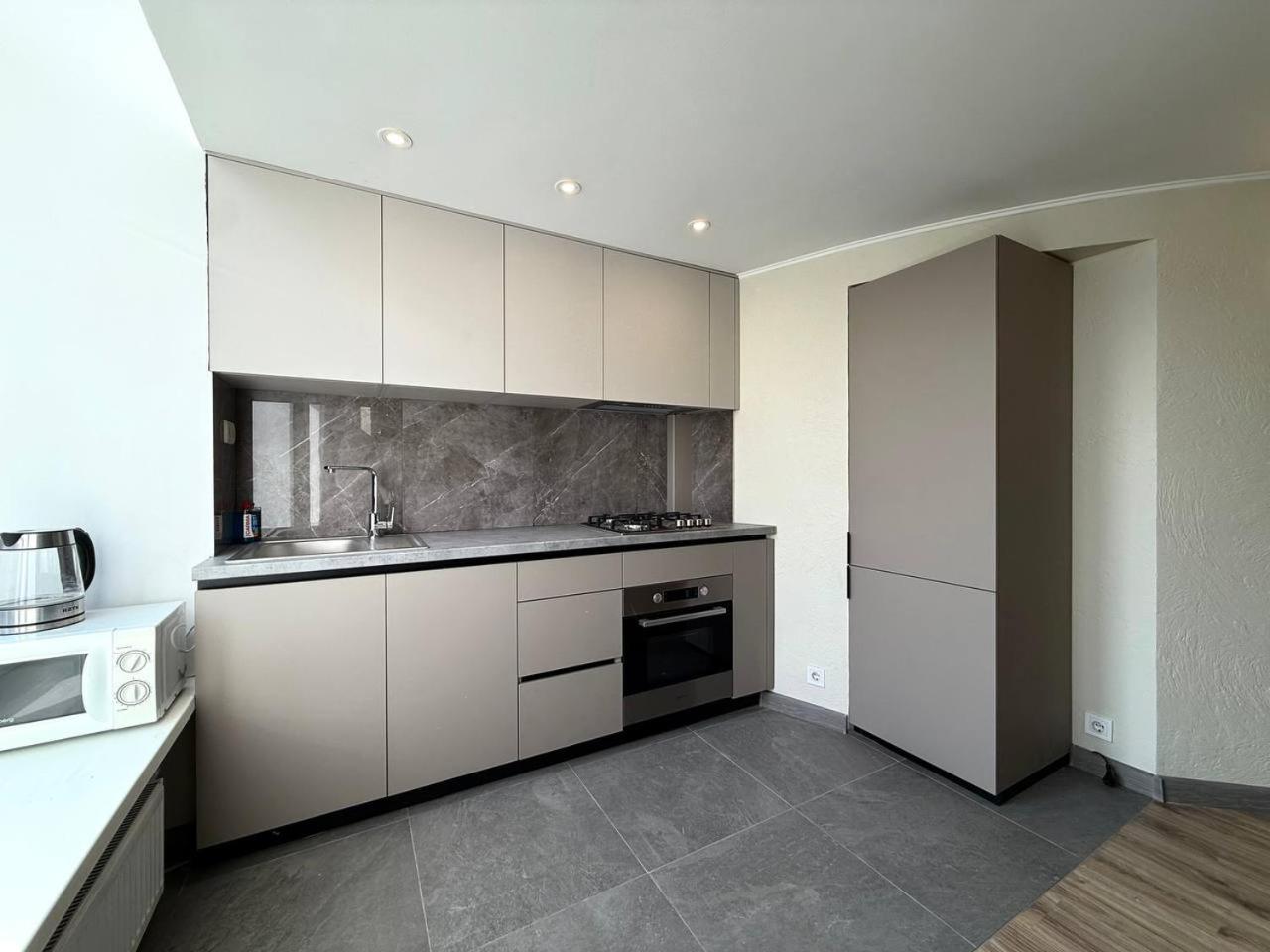 18 Deribasivska Street Jacuzzi Apartment 오데사 외부 사진